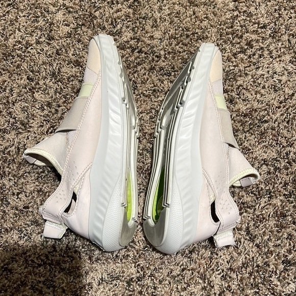 ECCO WOMEN'S ST.1 LITE SLIP ON SHOE 7 71/2 - Picture 5 of 10